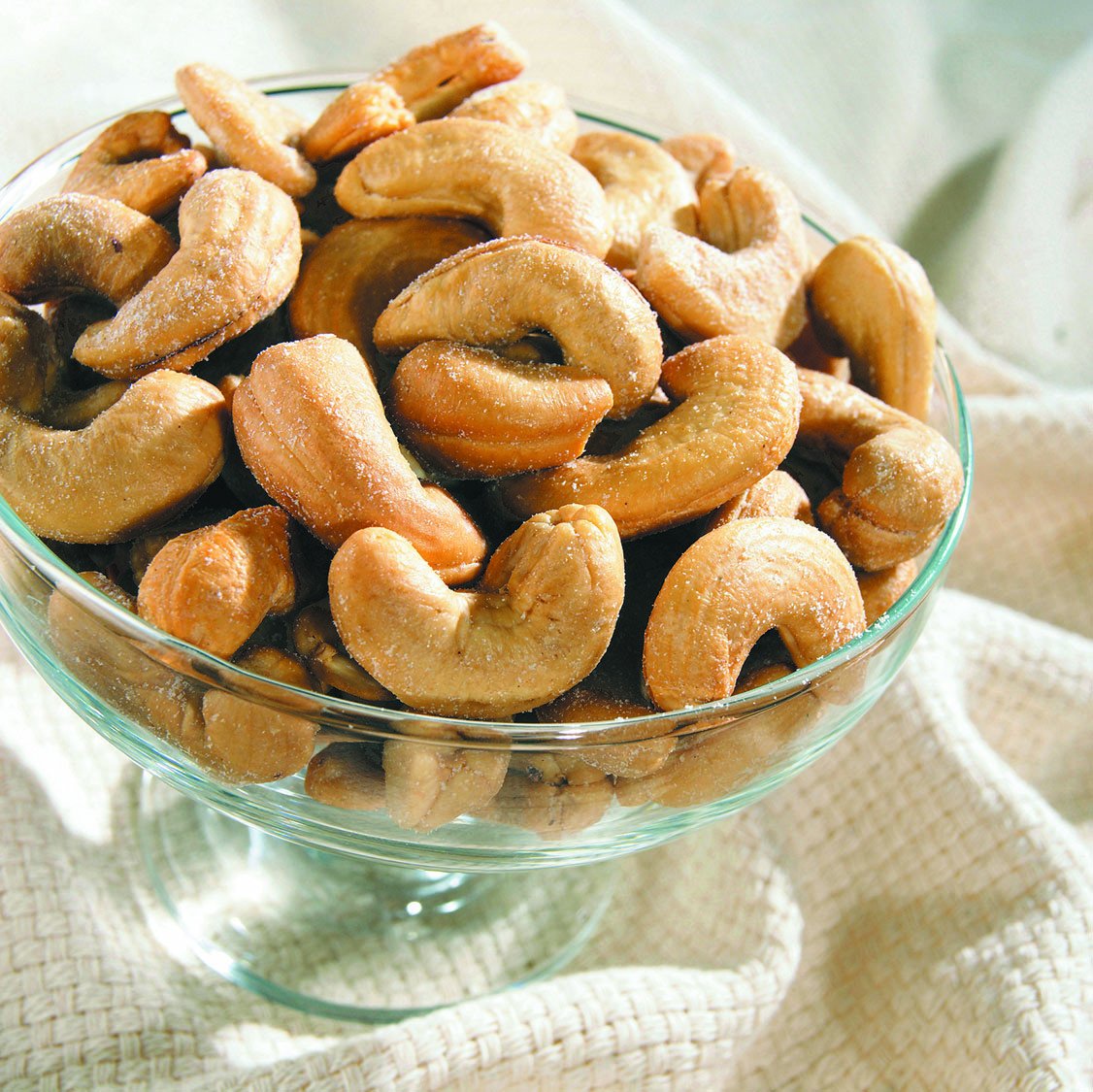 cashews cashews